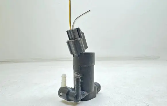 Ford Focus C-MAX Windscreen/windshield washer pump 1S7117K624FB 3655C