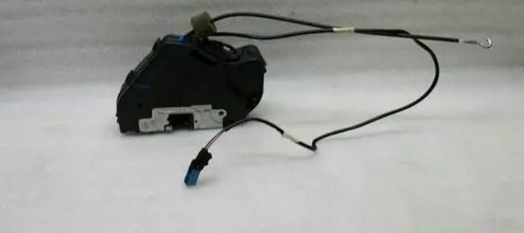 Mercedes-Benz CLS C219 Rear door lock A2197300135