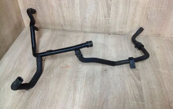 Skoda Octavia Mk2 (1Z) Engine coolant pipe/hose 038121065CS