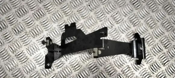 Battery bracket