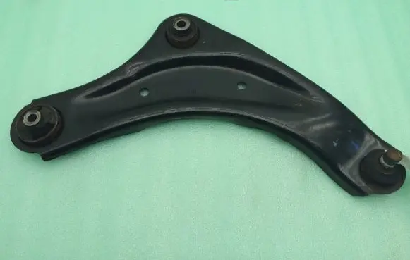Nissan Pulsar Front lower control arm/wishbone 545001KK0B
