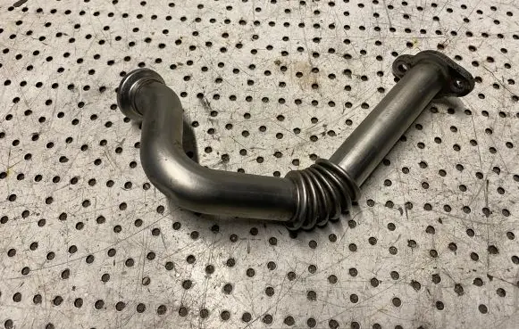 Volkswagen Caddy EGR valve line/pipe/hose 03L131521R