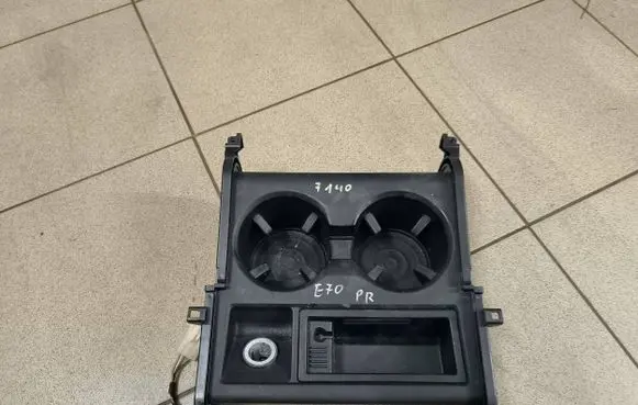 BMW X5M E70 Cup holder front 6954943 773201 011782503