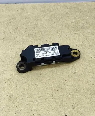Mercedes-Benz C W203 Airbag deployment crash/impact sensor 0018209126 101464002