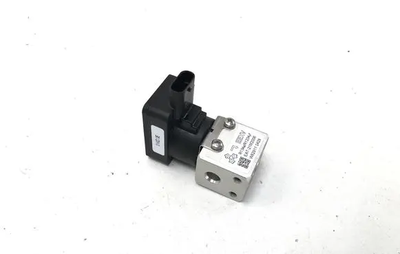 Volvo EX30 Air conditioning (A/C) expansion valve W829110428 EAT21M2006