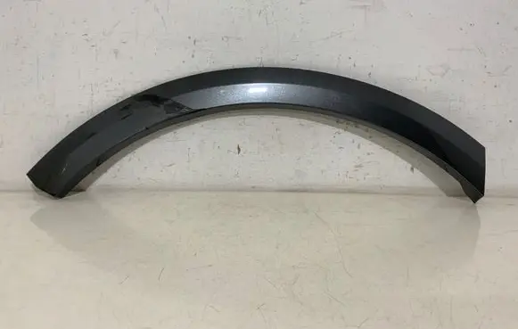 Audi Q8 Rear arch trim 4M8853818E