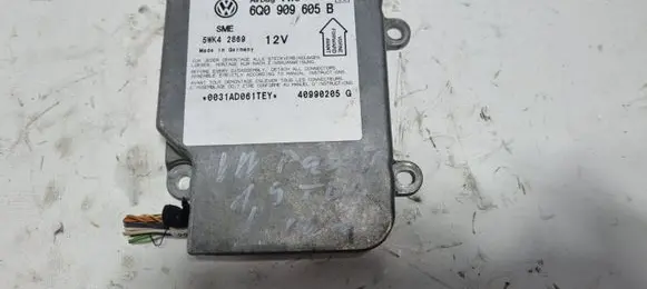 Volkswagen PASSAT B5 Airbag control unit/module 6Q0909605B