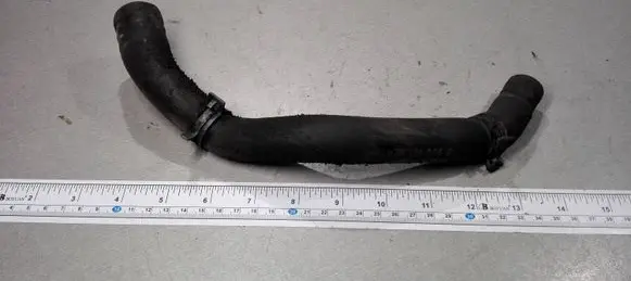Audi A6 S6 C5 4B Engine coolant pipe/hose 078121096R