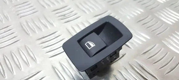 BMW 1 F20 F21 Electric window control switch 9208106