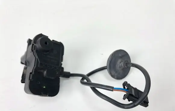 Volkswagen Polo V 6R Fuel tank cap lock 6R0810773F