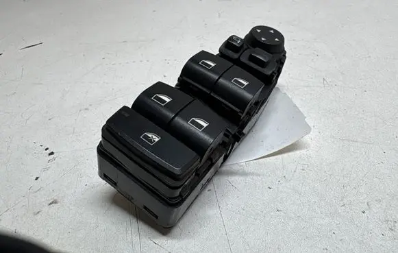 BMW 5 F10 F11 Electric window control switch 9179913