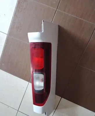 Renault Trafic III (X82) Rear/tail lights