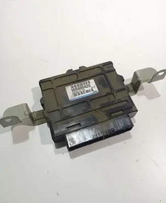 Mitsubishi Pajero Other control units/modules MR400420