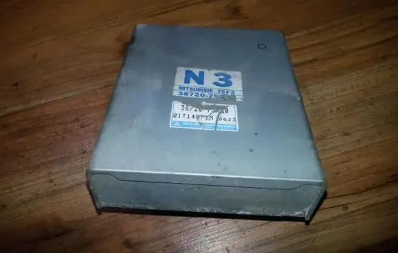 Suzuki Wagon R+ Engine control unit/module q1t14871m