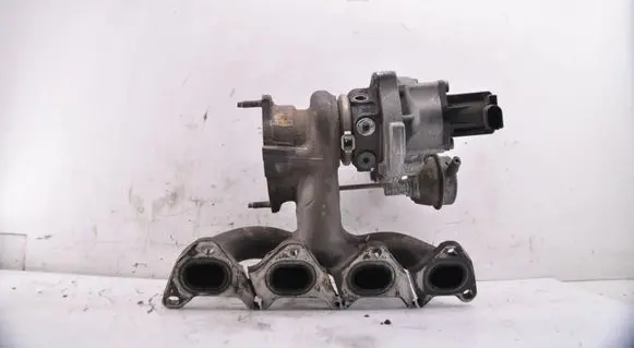 Volkswagen PASSAT B6 Turbo 03C145701S 53031015261