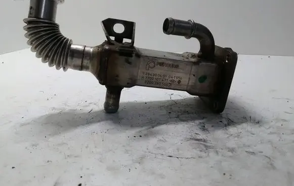 Renault Scenic II - Grand scenic II EGR valve cooler 8200360566A H7700107471