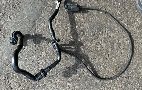 BMW 3 F30 F35 F31 Vacuum line/pipe/hose 8508215