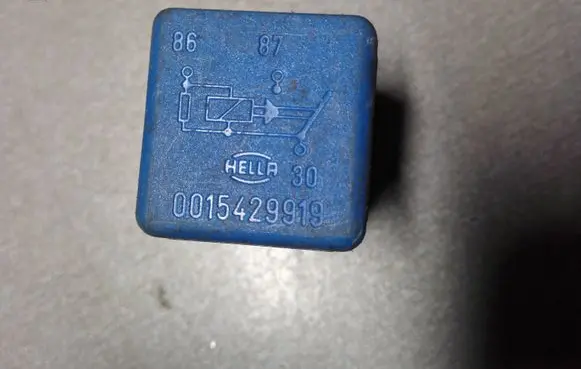 Mercedes-Benz S W140 Other relay 4RA00412203 0015429919