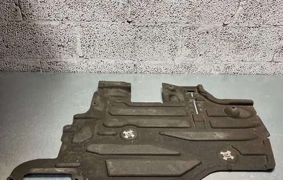 Engine splash shield/under tray
