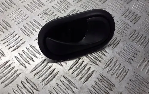 Renault Megane II Rear door interior handle trim 8200028486