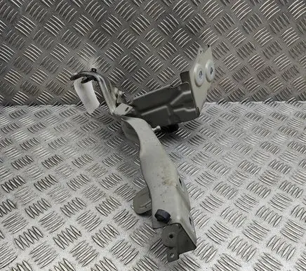 BMW iX Fender mounting bracket 8737202 8737204