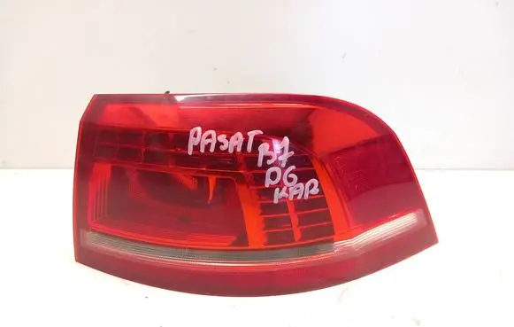 Volkswagen PASSAT B7 Rear/tail lights 2SK01074602 202344 3AF945208B