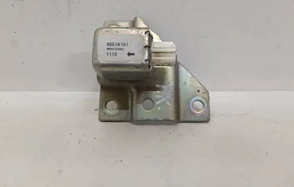 Peugeot iOn Airbag deployment crash/impact sensor 8651A151 1113