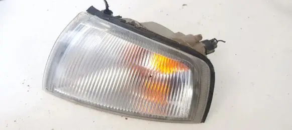 Mitsubishi Colt Front indicator light 21087148