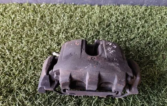 Mercedes-Benz ML W164 Front brake caliper