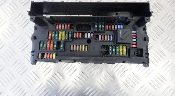 BMW 7 F01 F02 F03 F04 Fuse module 9151320