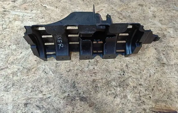 Other engine bay part