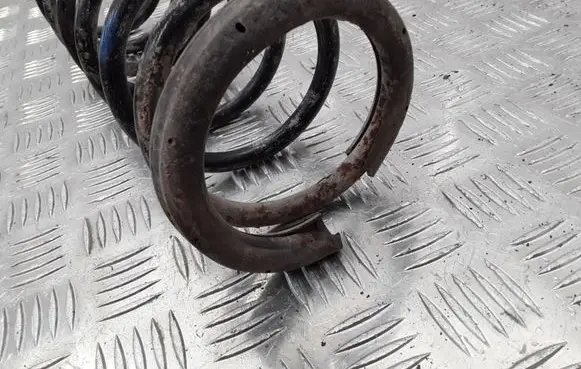 Ford Mondeo Mk III Rear coil spring