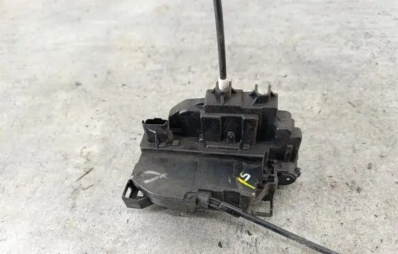 Renault Modus Rear door lock 