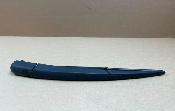 Ford C-MAX II Rear wiper blade arm AM5117406BE