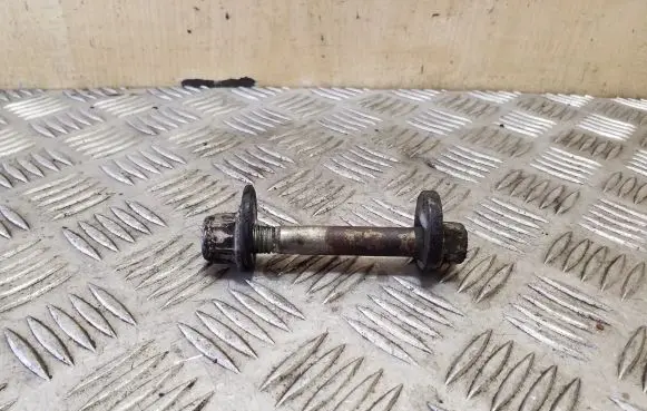 Volvo XC70 Rear suspension camber bolt 