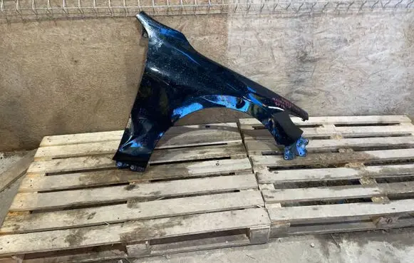 Mazda 3 Fender S2501M164