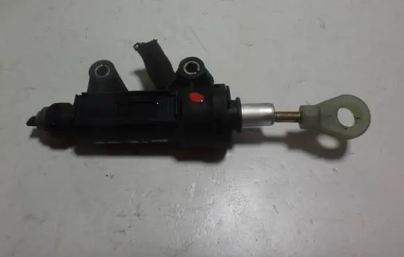 BMW 3 E46 Clutch slave cylinder 6752146