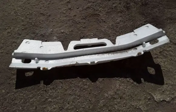 Lexus IS 220D-250-350 Rear bumper foam support bar 5261553050