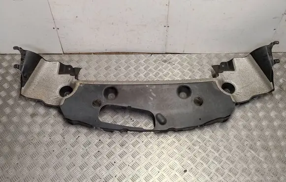 Mercedes-Benz CLA C117 X117 W117 Front bumper skid plate/under tray A1176840700 A1176840400