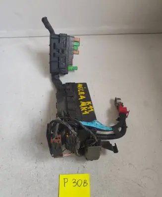 Nissan Micra Fuse box set 240126F602D