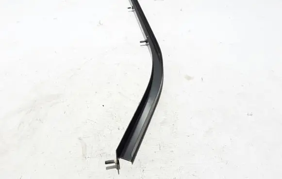 Chrysler Pacifica Sliding door middle roller runner 68186032AC