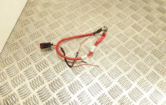 Mercedes-Benz E W212 Positive cable (battery) 61181724 P00105068