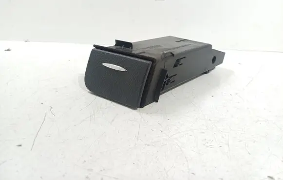 Mercedes-Benz E W211 Dashboard storage box/compartment A2116801952