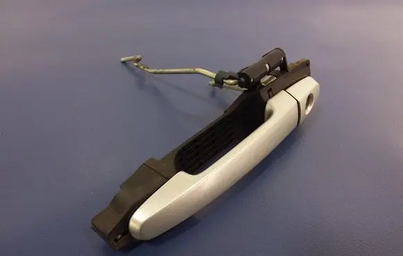 Toyota Avensis Verso Front door exterior handle 