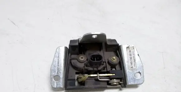Mercedes-Benz ML W163 Tailgate/trunk/boot lock/catch/latch A1637400235