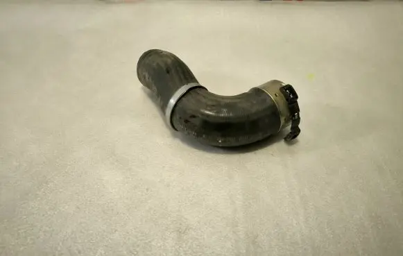 Volvo XC60 Air intake hose/pipe 31657763