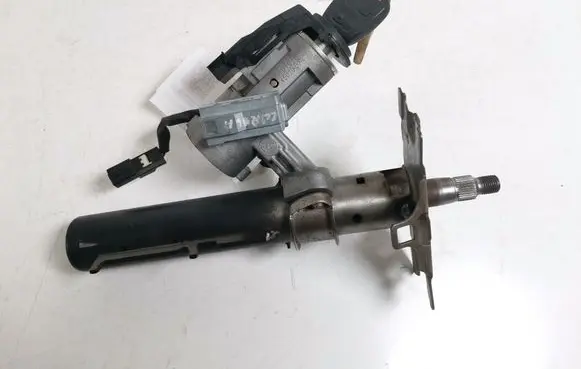 Toyota Corolla Verso AR10 Ignition lock 89783-02020
