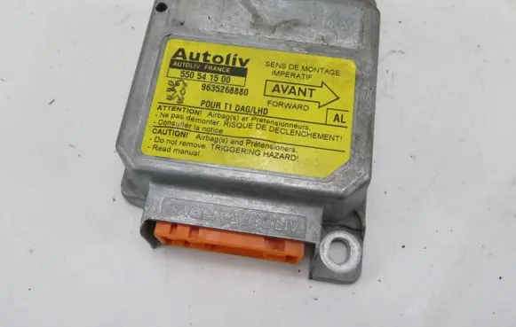 Peugeot 206 Airbag control unit/module 9635268880