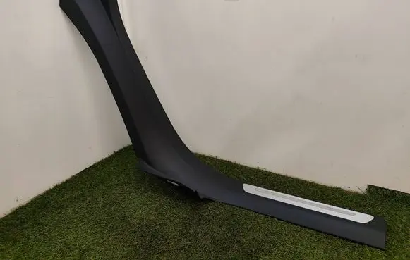 Audi A8 S8 D4 4H Rear sill trim cover 4H4864607