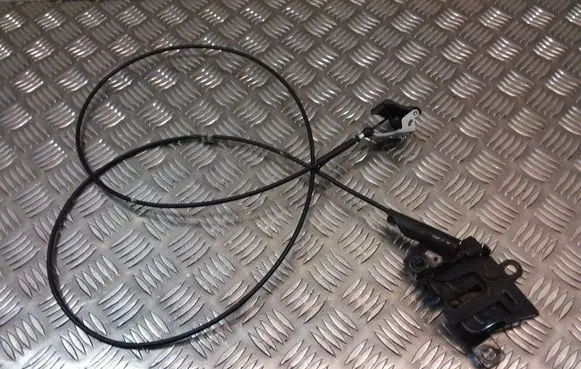 Engine bonnet/hood lock/catch